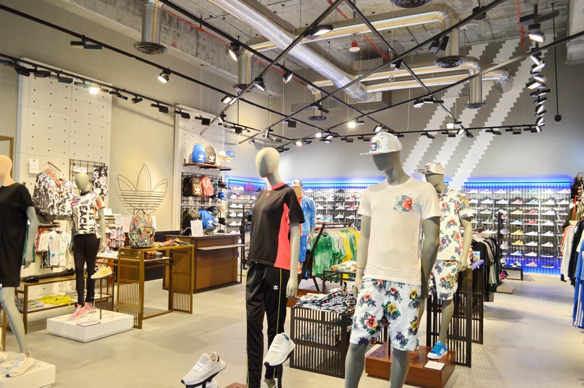 Adidas Original | Al Kout Mall – Global 